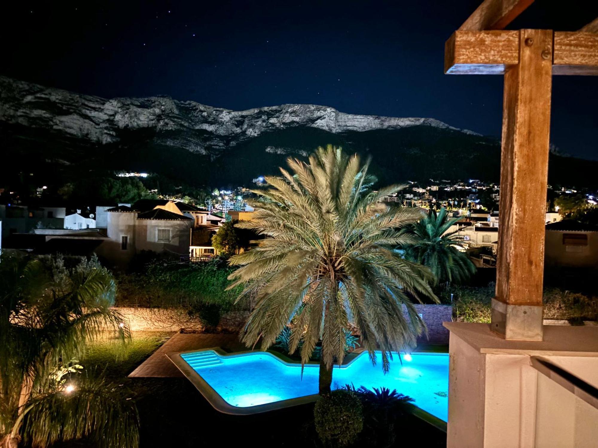 Hoteltype Penthouse 2 Beds, Parking, Wifi & Pool Stunning Views Denia Eksteriør bilde